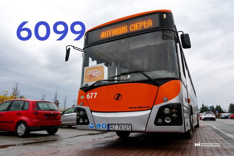 Autobus Ciepła w&nbsp;Rzeszowie podsumował zimę. Tysiące posiłków dla potrzebujących