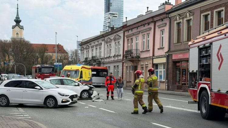 Kolizja na&nbsp;ulicy Dąbrowskiego w&nbsp;Rzeszowie