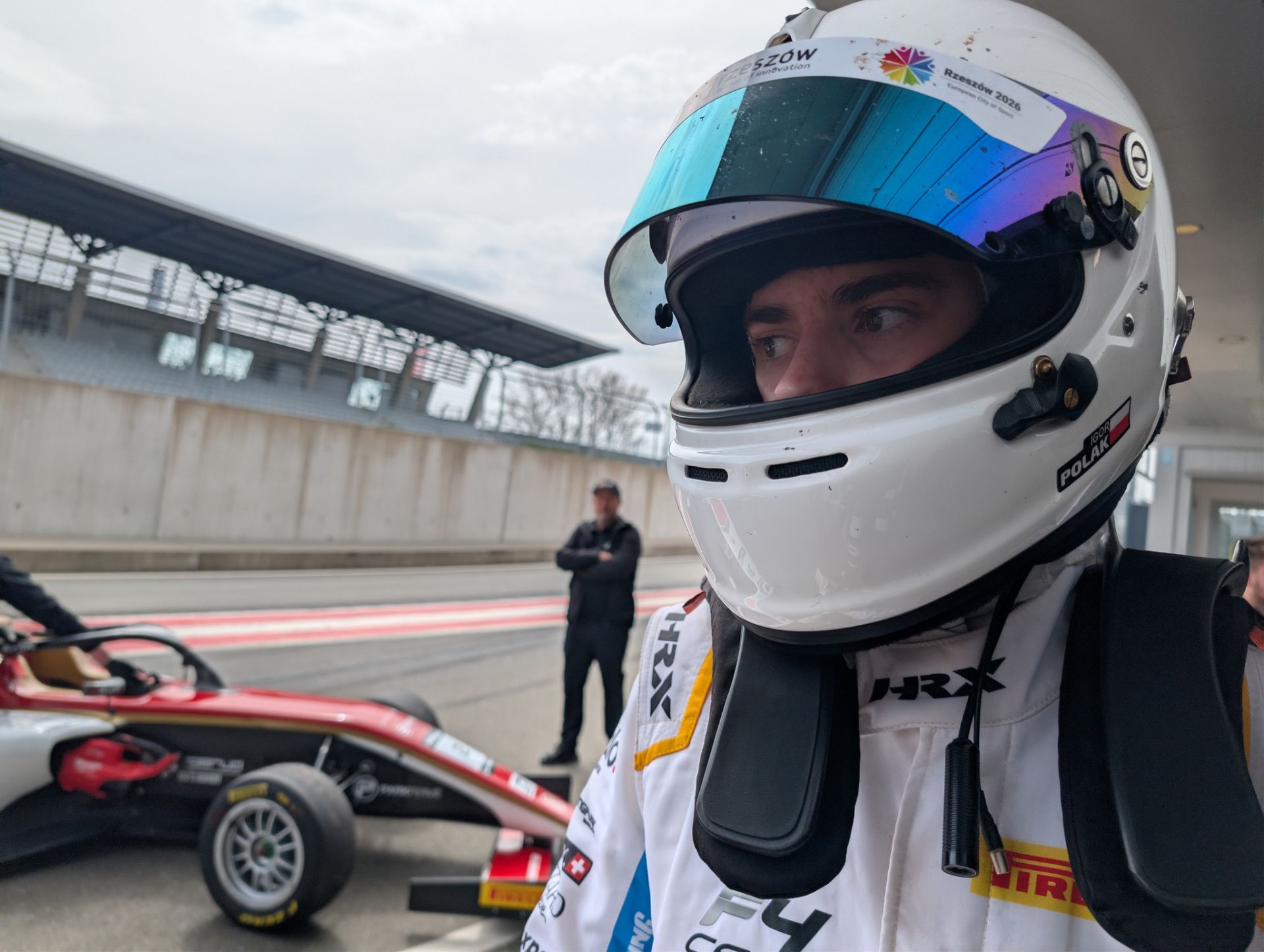 Igor Polak z Rzeszowa punktuje w Formule 4. Udany występ na Red Bull ...