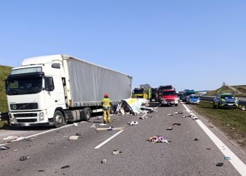 Wypadek na&nbsp;A4 pod&nbsp;Jarosławiem. Zablokowany pas w&nbsp;kierunku Rzeszowa [AKTUALIZACJA]