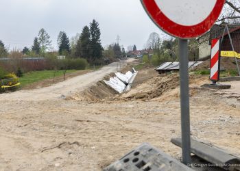 Budowa kładki w Rzeszowie już trwa. Inwestycja za 3,7 mln zł na osiedlu Drabinianka - Polskie Radio Rzeszów