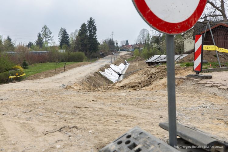 Budowa kładki w Rzeszowie już trwa. Inwestycja za 3,7 mln zł na osiedlu Drabinianka - Polskie Radio Rzeszów