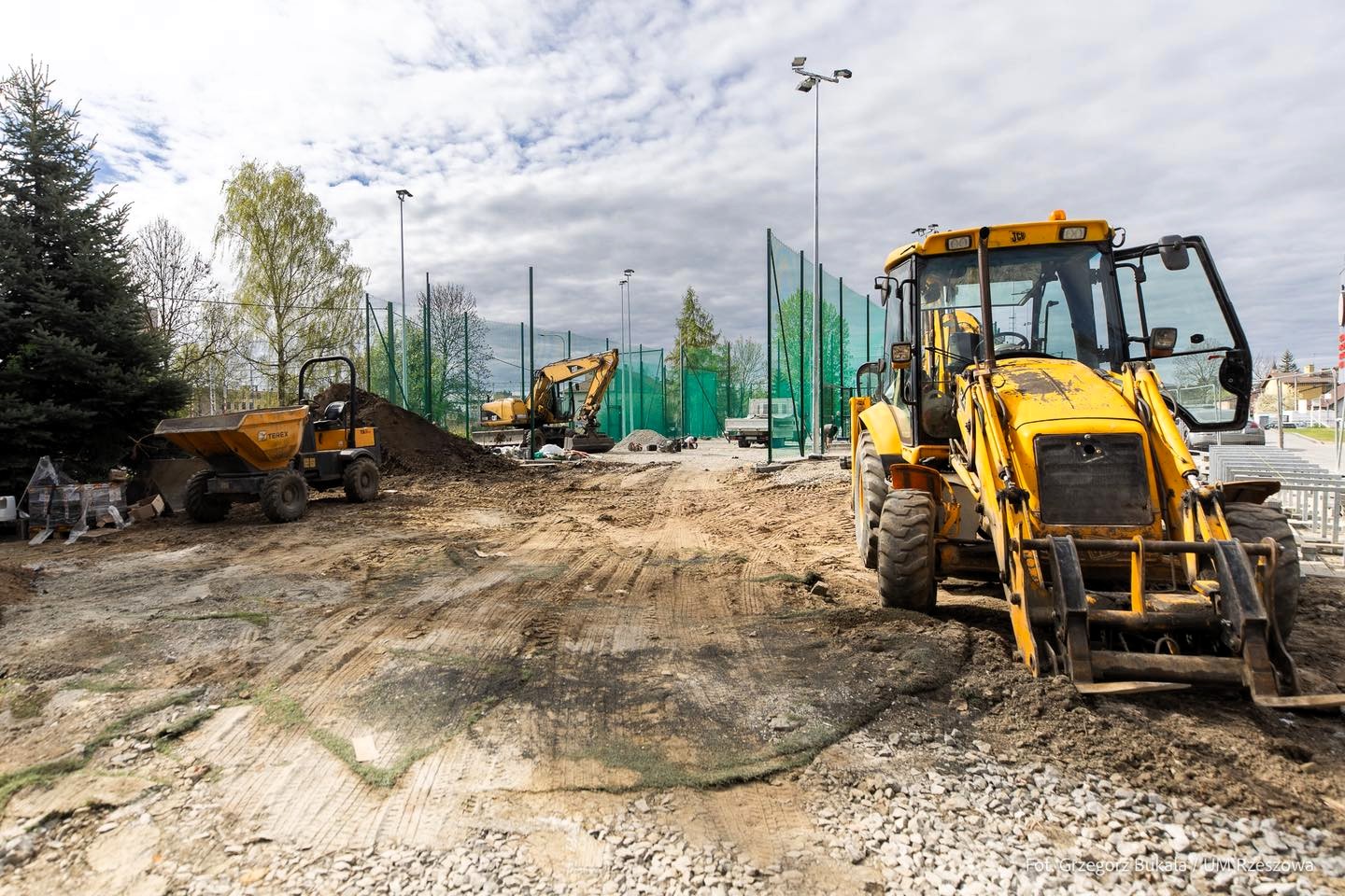 Nowy kompleks sportowy przy VIII Liceum Ogólnokształcącym w Rzeszowie - Polskie Radio Rzeszów