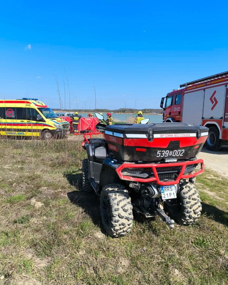 Tragiczny finał akcji nad&nbsp;zalewem w&nbsp;Czarnej Sędziszowskiej. Mężczyzna nie&nbsp;żyje