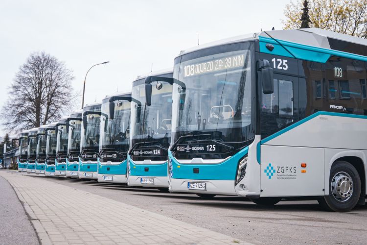 PKS w&nbsp;Rzeszowie z&nbsp;nowymi autobusami CNG. Inwestycja za&nbsp;18,8 mln zł z&nbsp;KPO