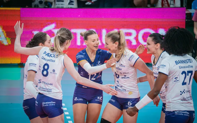 Siatkarki DevelopResu Rzeszów rozpoczynają rywalizację o&nbsp;złoty medal mistrzostw Polski!