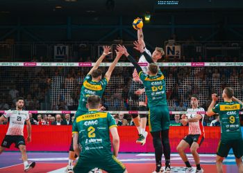 Resovia przegrywa półfinał. Warta Zawiercie w&nbsp;finale PlusLigi