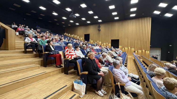 Zdrowie, prawo i&nbsp;pasje. Forum Seniora przyciągnęło tłumy