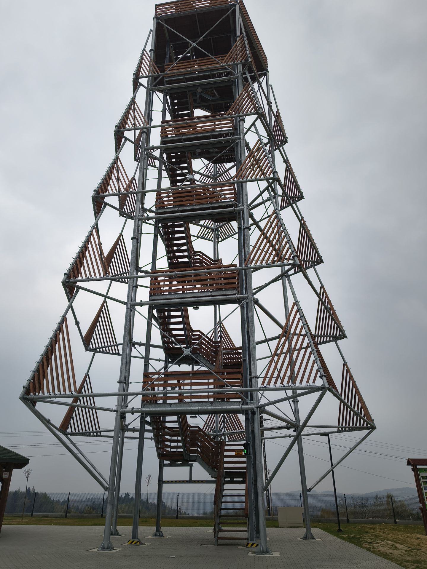 Wieża widokowa w Wisowej popularnym miejscem na turystycznej mapie Podkarpacia - Polskie Radio Rzeszów