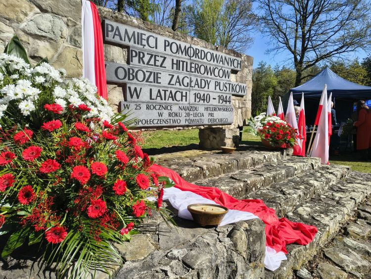 Pamięć o&nbsp;ofiarach obozu w&nbsp;Pustkowie. Uroczystości na&nbsp;Górze Śmierci