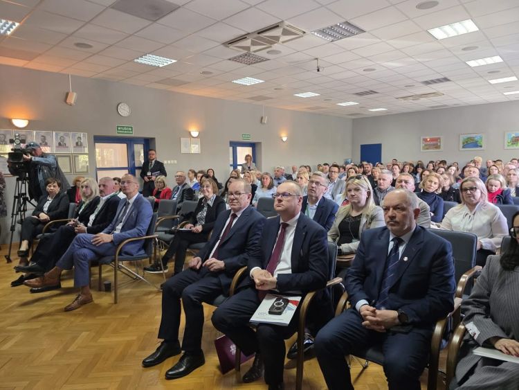 Konferencja ZUS w Rzeszowie. Eksperci o zdrowiu w pracy i profilaktyce - Polskie Radio Rzeszów