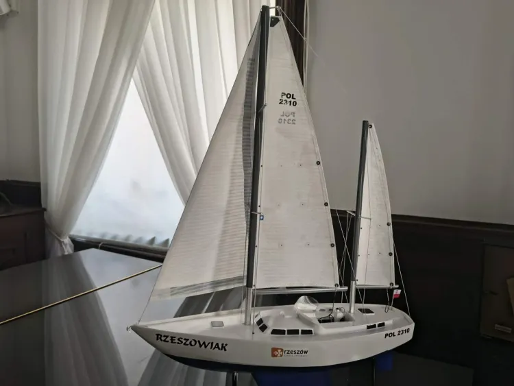 Jacht „Rzeszowiak” wymaga modernizacji. Trwa zbiórka funduszy 1 - Polskie Radio Rzeszów Jacht „Rzeszowiak” wymaga modernizacji. Trwa zbiórka funduszy