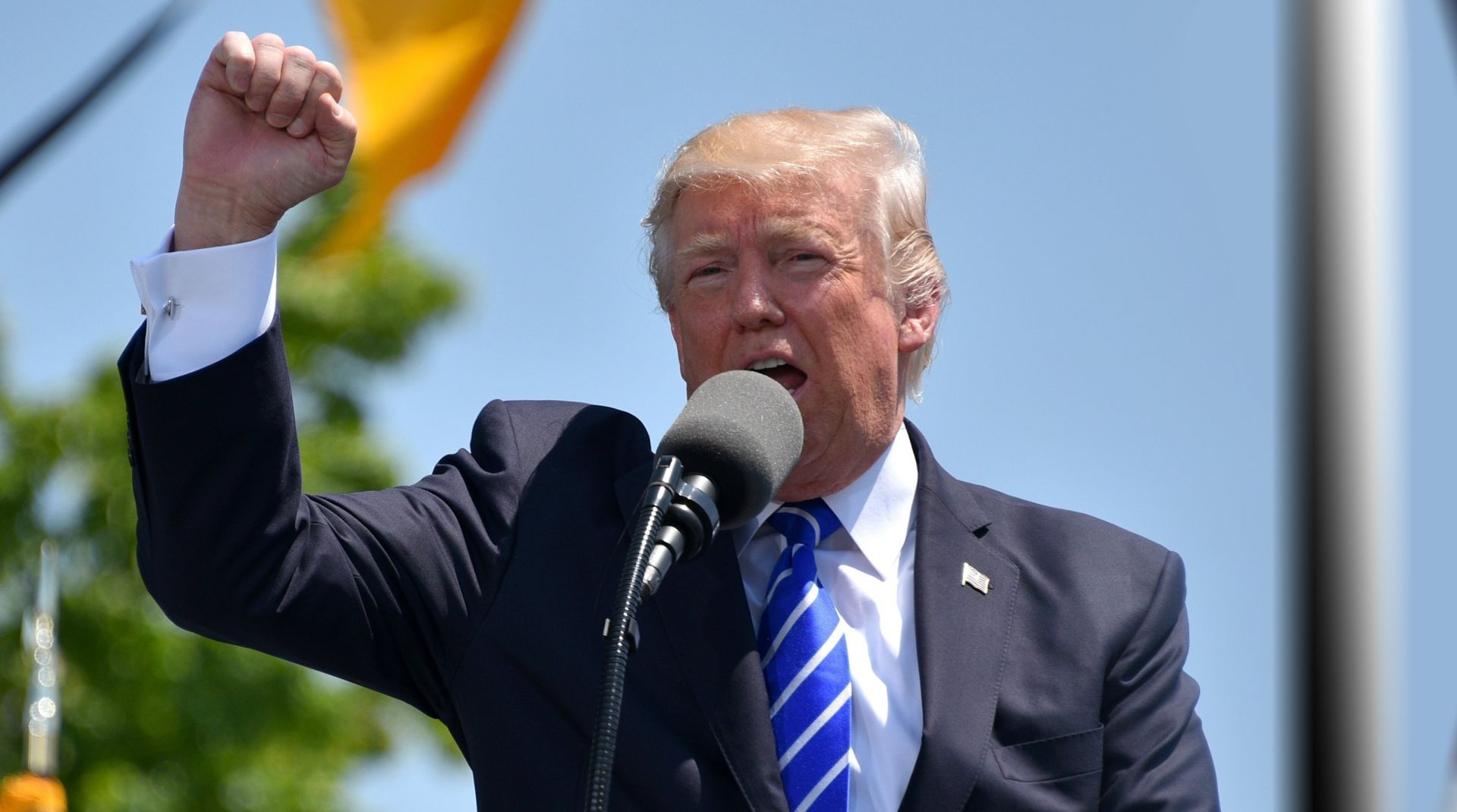Trump apeluje do Zełenskiego: przestań atakować rosyjskie rafinerie