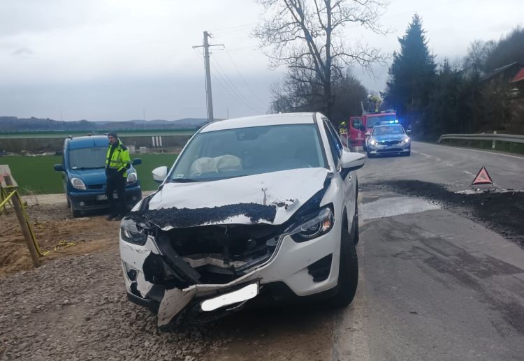Zderzenie samochodów w&nbsp;Niewistce w&nbsp;powiecie brzozowskim