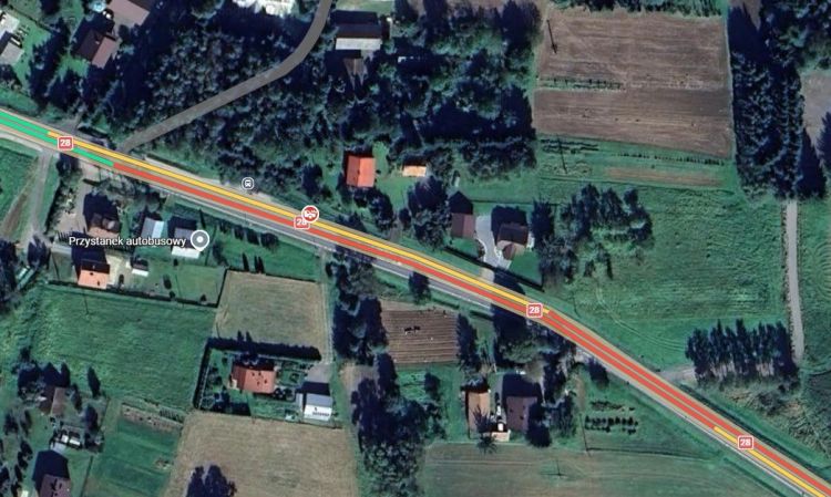 Zderzenie dwóch samochodów na&nbsp;DK28 w&nbsp;Jaszczwi [AKTUALIZACJA]