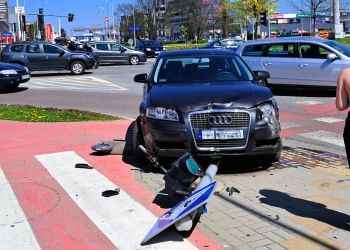 Zderzenie autobusu, auta i&nbsp;hulajnogi w&nbsp;Rzeszowie. Są&nbsp;utrudnienia