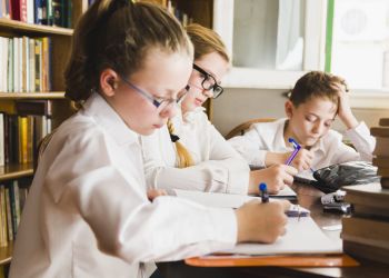 Wyrównywanie szans edukacyjnych. Ponad 6 mln zł na&nbsp;stypendia dla uczniów z&nbsp;Podkarpacia