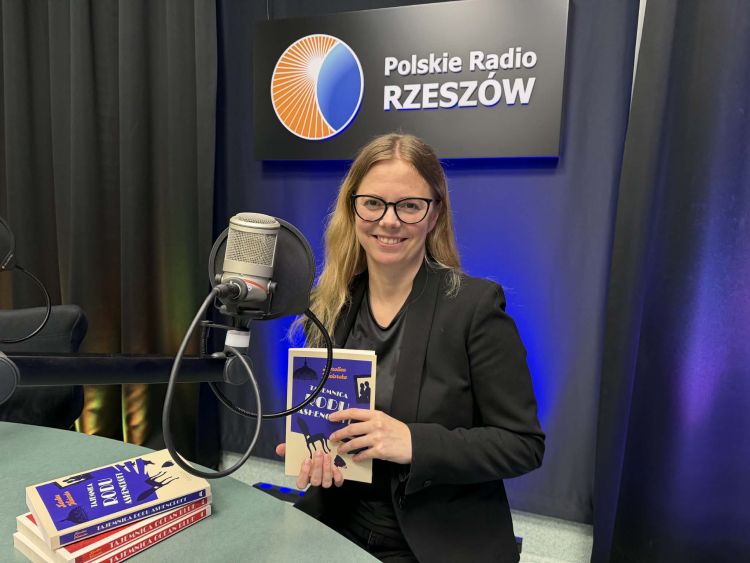 „Tajemnica…” czyli kryminały Karoliny Winiarskiej