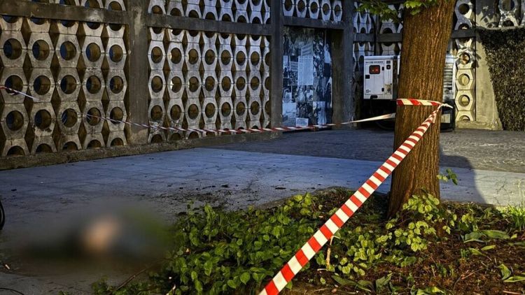 Australijczyk wyskoczył z&nbsp;tarasu widokowego ratusza we&nbsp;Lwowie