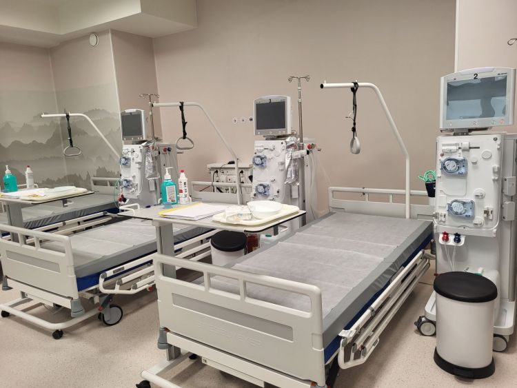 Lepsze warunki dla pacjentów w Przemyślu. Szpital uruchomił nową stację dializ 1 - Polskie Radio Rzeszów Lepsze warunki dla pacjentów w Przemyślu. Szpital uruchomił nową stację dializ