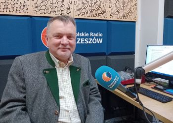A. Zapałowski: Obecność wojsk amerykańskich w Polsce ma charakter polityczno-militarny, a nie decydujący o bezpieczeństwie 8 - Polskie Radio Rzeszów A. Zapałowski: Obecność wojsk amerykańskich w Polsce ma charakter polityczno-militarny, a nie decydujący o bezpieczeństwie