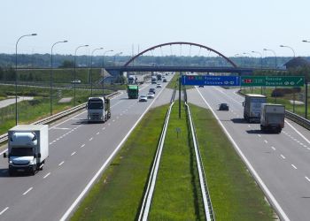 Konferencja o&nbsp;odbudowie Ukrainy. W&nbsp;planach możliwa umowa na&nbsp;przedłużenie A4 do&nbsp;Lwowa