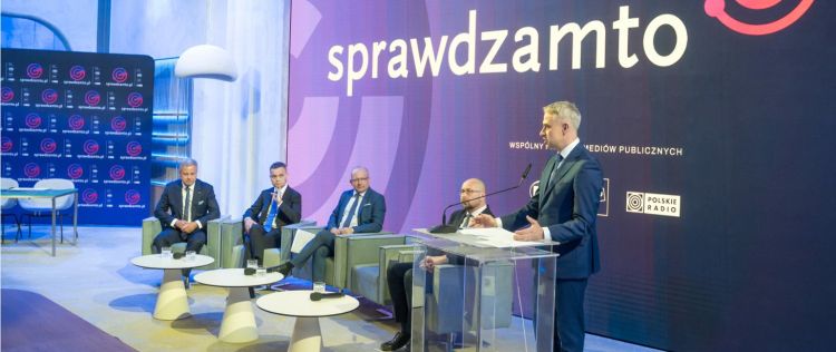Polskie Radio, TVP i&nbsp;PAP uruchamiają „Sprawdzam to”. Nowy portal ma&nbsp;walczyć z&nbsp;dezinformacją