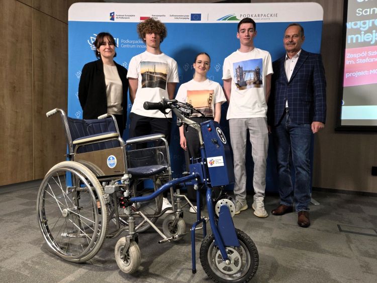 Uczniowie z&nbsp;Jarosławia zwycięzcami w&nbsp;prestiżowym konkursie „Samsung Solve for Tomorrow”