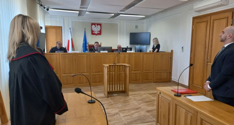 12 lat więzienia dla mieszkanki Rzeszowa za zabójstwo męża nożem 1 - Polskie Radio Rzeszów 12 lat więzienia dla mieszkanki Rzeszowa za zabójstwo męża nożem