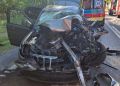 Czołowe zderzenie auta i&nbsp;busa na&nbsp;DK9. Droga w&nbsp;Widełce jest już przejezdna [AKTUALIZACJA]