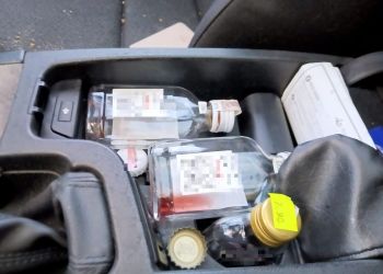 25-latek zasnął za&nbsp;kierownicą BMW. Miał w&nbsp;organizmie prawie 4 promile alkoholu