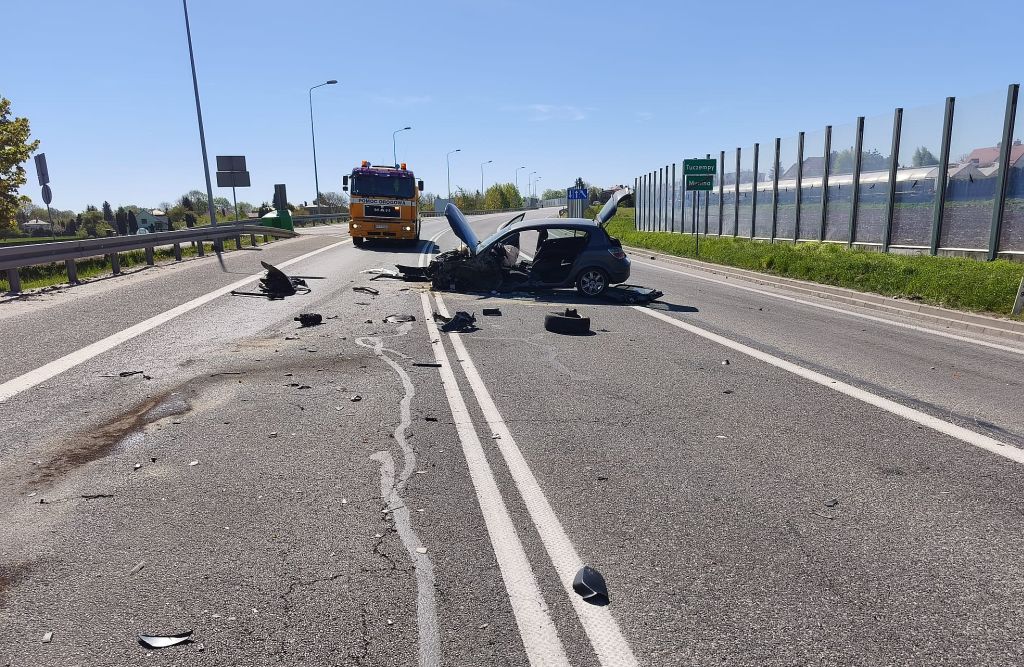 Czołowe zderzenie na obwodnicy Jarosławia. 54-latek trafił do szpitala - Polskie Radio Rzeszów