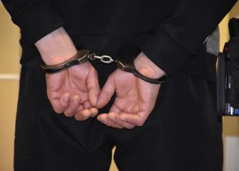 Pijany kierowca zatrzymany przez&nbsp;policjanta po&nbsp;służbie, miał ponad 2,5 promila