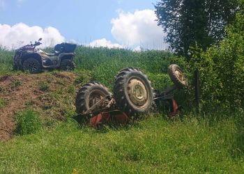 Tragiczny wypadek w&nbsp;Przysietnicy. Mężczyzna zginął przygnieciony przez&nbsp;ciągnik