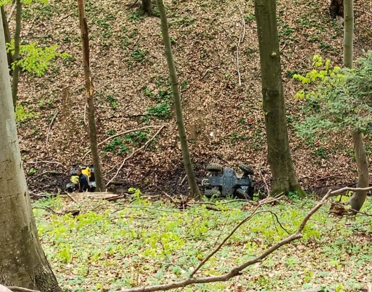 Wypadek quada w Iwli. Ranny mężczyzna trafił do szpitala - Polskie Radio Rzeszów