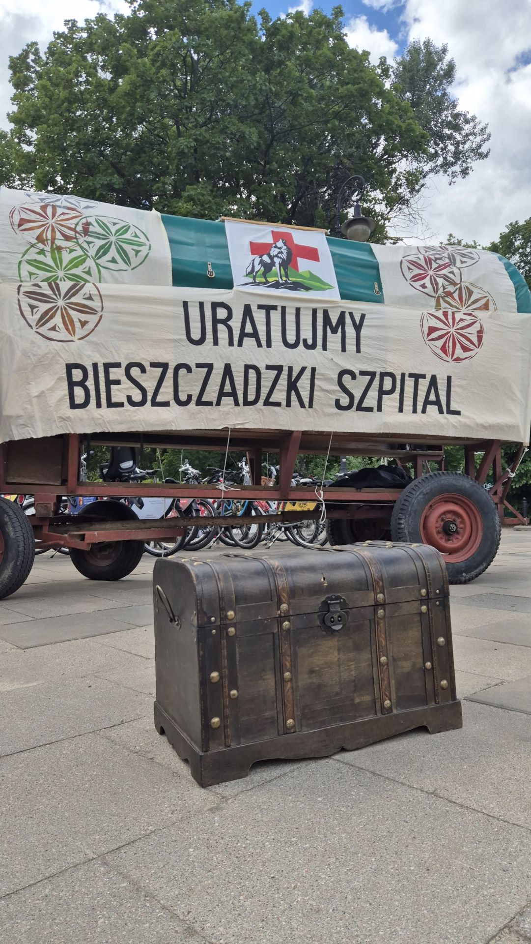 Bieszczady bronią SOR-u w Lesku. 5677 podpisów trafi dziś do premiera - Polskie Radio Rzeszów