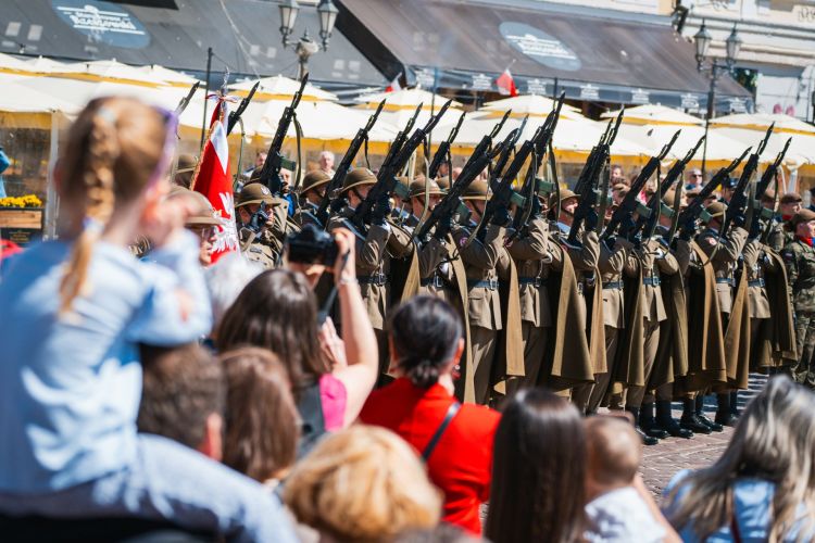 Rzeszów świętował uchwalenie Konstytucji 3 Maja 1 - Polskie Radio Rzeszów Rzeszów świętował uchwalenie Konstytucji 3 Maja