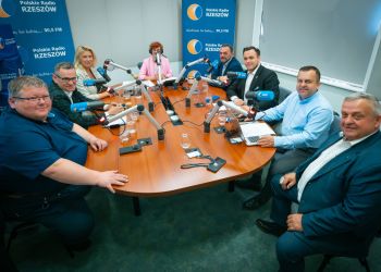 Rada ds.&nbsp;zmian w&nbsp;Konstytucji powołana. Politycy komentują inicjatywę prezydenta