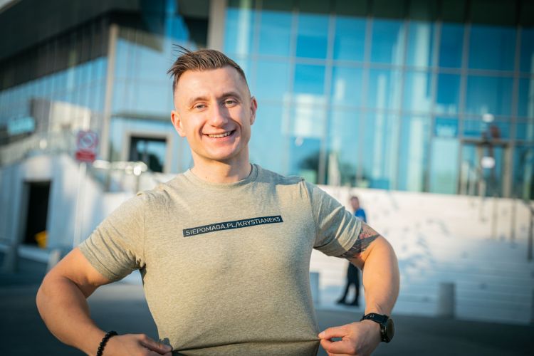 Skoki ze&nbsp;spadochronem z&nbsp;najwyższego budynku w&nbsp;Rzeszowie przełożone [AKTUALIZACJA, STREAM]