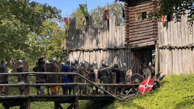 Historia ożyje w Karpackiej Troi. Dziś Festiwal Europejskich Korzeni 1 - Polskie Radio Rzeszów Historia ożyje w Karpackiej Troi. Dziś Festiwal Europejskich Korzeni