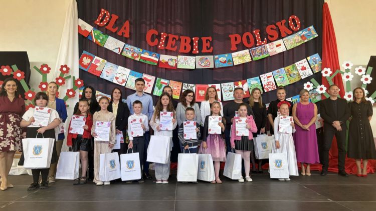 „Dla Ciebie, Polsko”: Kolory, patriotyzm i&nbsp;wielkie talenty w&nbsp;Tuszymie