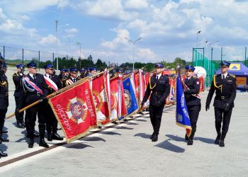 Wojewódzkie Obchody Dnia Strażaka w Brzozowie. Otwarto nową strażnicę PSP 2 - Polskie Radio Rzeszów Wojewódzkie Obchody Dnia Strażaka w Brzozowie. Otwarto nową strażnicę PSP