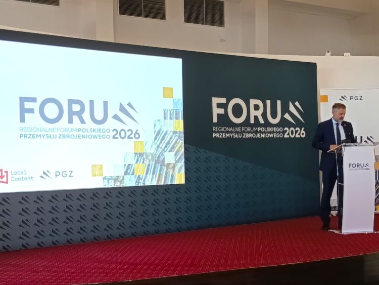 Regionalne Forum Przemysłu Zbrojeniowego w Łańcucie. Trwają rozmowy PGZ 2 - Polskie Radio Rzeszów Regionalne Forum Przemysłu Zbrojeniowego w Łańcucie. Trwają rozmowy PGZ - Polskie Radio Rzeszów
