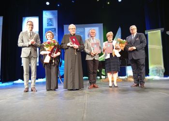 Nowi honorowi obywatele Tarnobrzega. Wyróżnienia podczas uroczystej sesji
