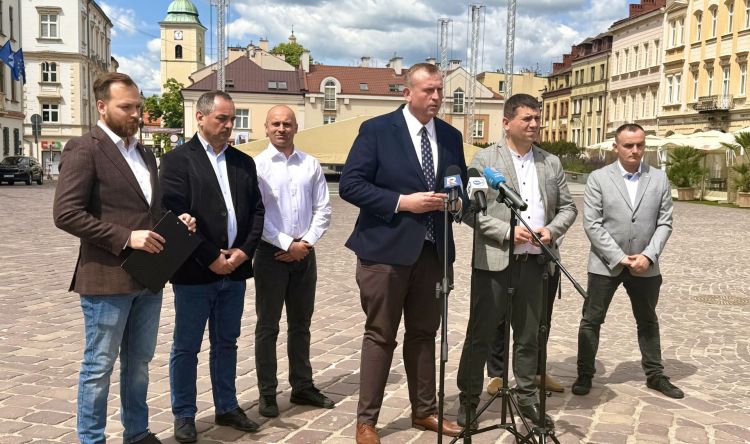 Konfederacja poprze referendum w&nbsp;Rzeszowie, ale&nbsp;stawia warunek
