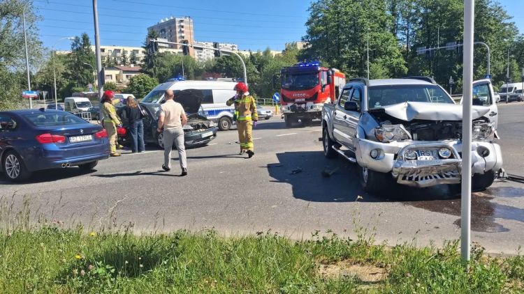 [AKTUALIZACJA] Tragiczny wypadek w&nbsp;Przemyślu. Nie&nbsp;żyje kierowca osobówki po&nbsp;zderzeniu z&nbsp;karetką