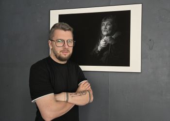 Wystawa Łukasza Kuśnierza „Bez podziału”. Czarno-białe portrety kobiet