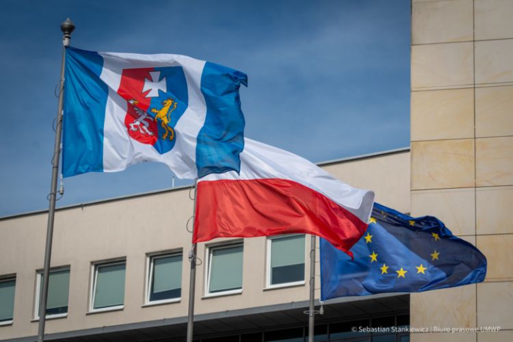 Ponad 1,3 mln zł dla podkarpackich gmin. Będą inwestycje w&nbsp;świetlice, remizy i&nbsp;place zabaw