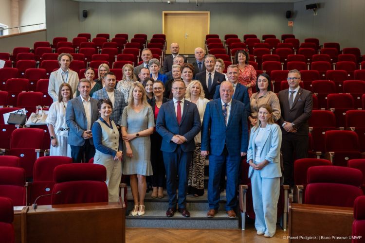 „Uniwersytet Samorządności” na&nbsp;Podkarpaciu. Dofinansowanie dla 20 gmin