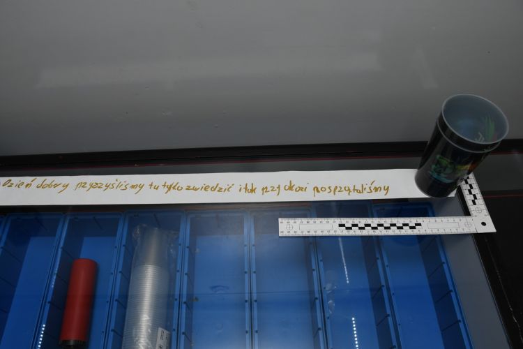 14-latkowie włamali się do warsztatu w Strzyżowie. Zostawili właścicielce wiadomość 1 - Polskie Radio Rzeszów 14-latkowie włamali się do warsztatu w Strzyżowie. Zostawili właścicielce wiadomość